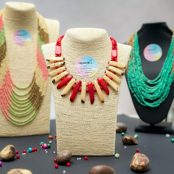 Exclusive hand made necklaces! - Picture 2 of 5